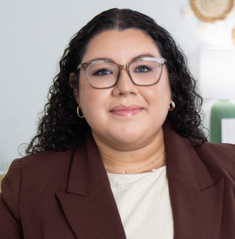 headshot for Mary Figuroa, CFAMFT Member at Large